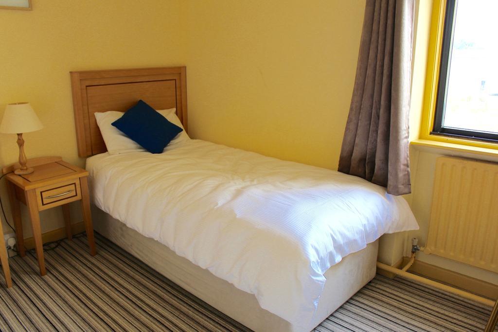 Achill Sound Hotel - Ostan Ghob A'Choire Exterior foto